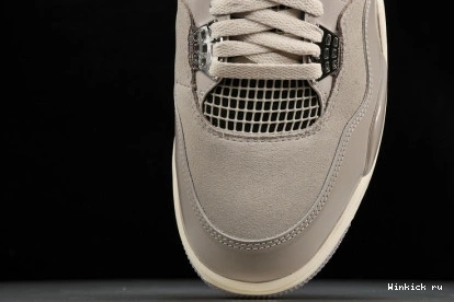 4 “Frozen WMNS Moments” Jordan Air 0707